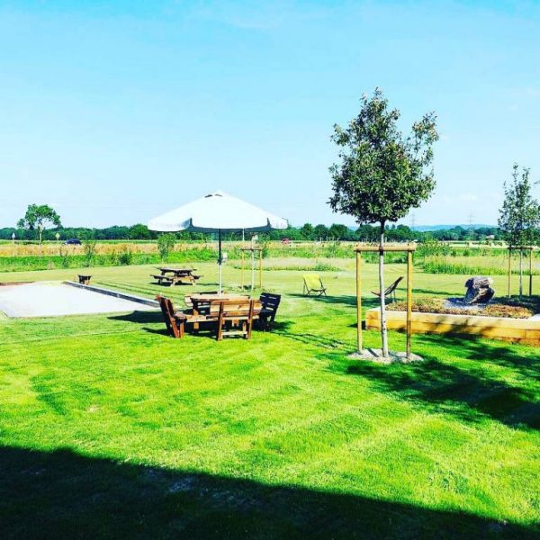 Aire de jeux et de d&eacute;tente aux Loges du Ried S&eacute;lestat 3