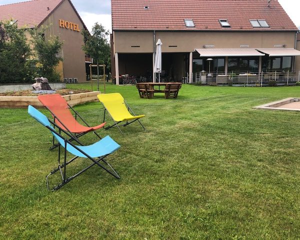Aire de jeux et de d&eacute;tente aux Loges du Ried Benfeld 29