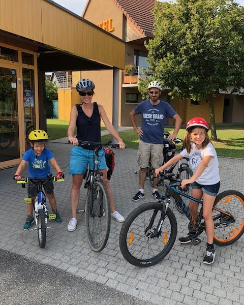 H&ocirc;tel id&eacute;alement plac&eacute; pour les Cyclotouristes … Ribeauville 16
