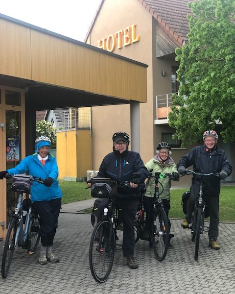 H&ocirc;tel id&eacute;alement plac&eacute; pour les Cyclotouristes … Ribeauville 26