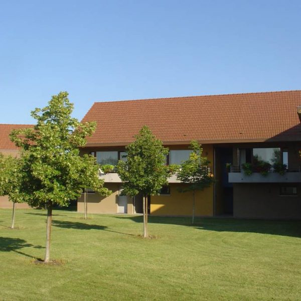 Aire de jeux et de d&eacute;tente aux Loges du Ried Colmar 21