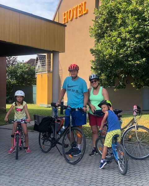 H&ocirc;tel id&eacute;alement plac&eacute; pour les Cyclotouristes … Benfeld 32