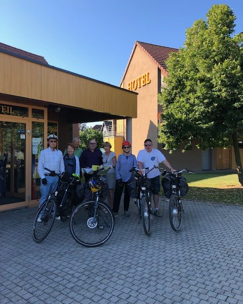 H&ocirc;tel id&eacute;alement plac&eacute; pour les Cyclotouristes … Barr 33
